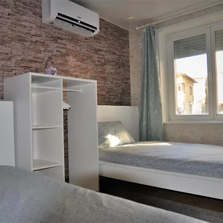 Ema Artistic House Pensiune Plevna