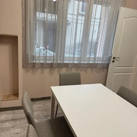 Ema Artistic House *