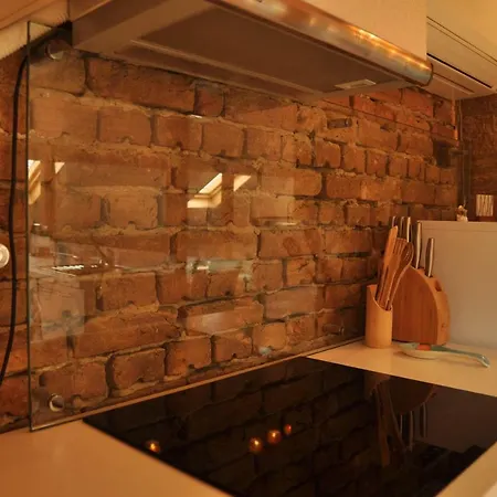 Ema Artistic House 招待所 *