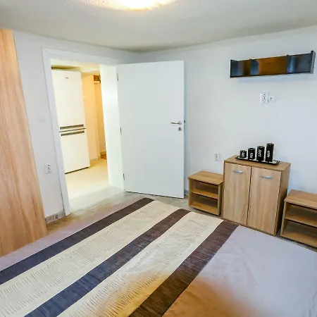 Ema Artistic House *