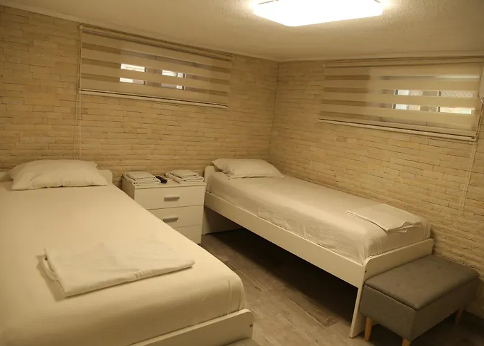 Ema Artistic House Gæstehus